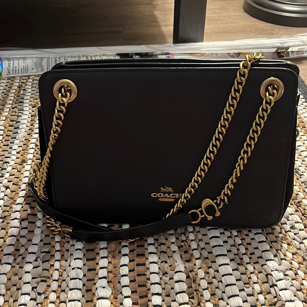 Coach cross body shoulder bag.